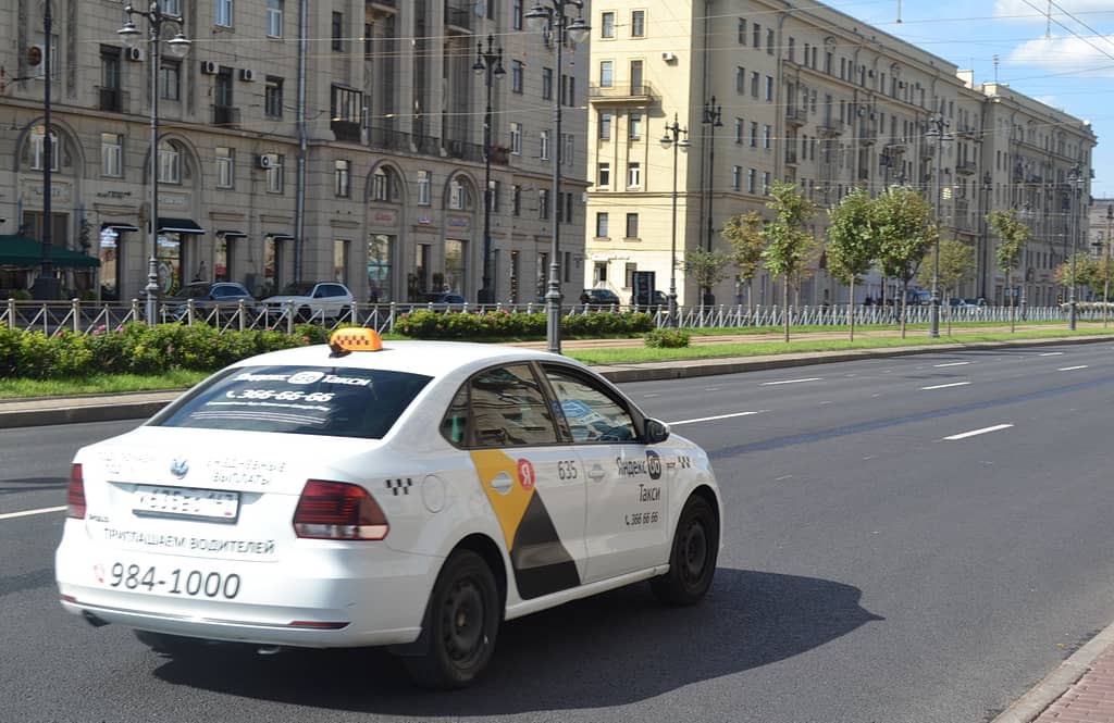 Taxi in St Petersburg