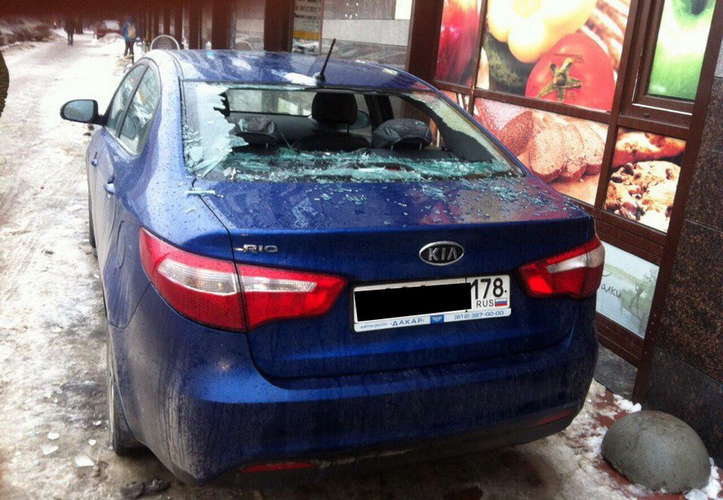 KIA damaged by icicles