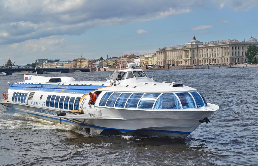Hydrofoil to Kronstadt